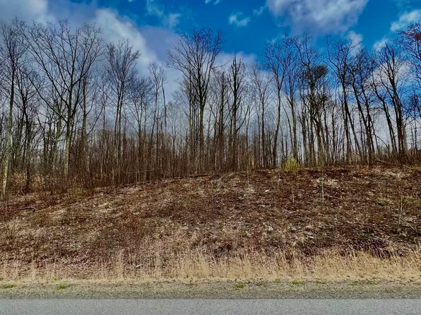 L-112 Summit Woods Rd, Moscow, PA 18444