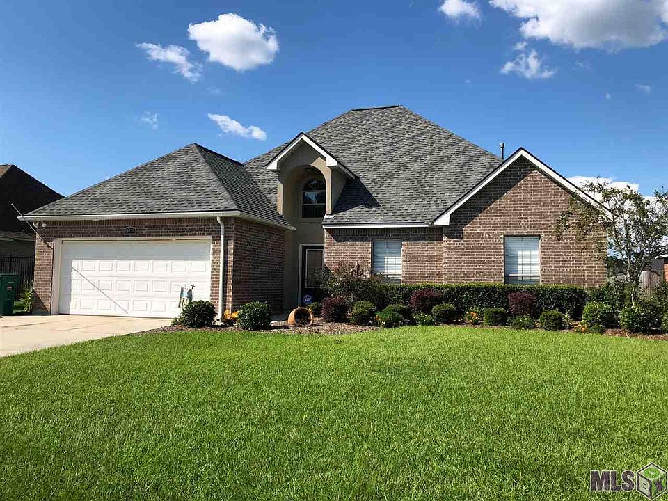 1st image of 26431 Poplar Glen Dr