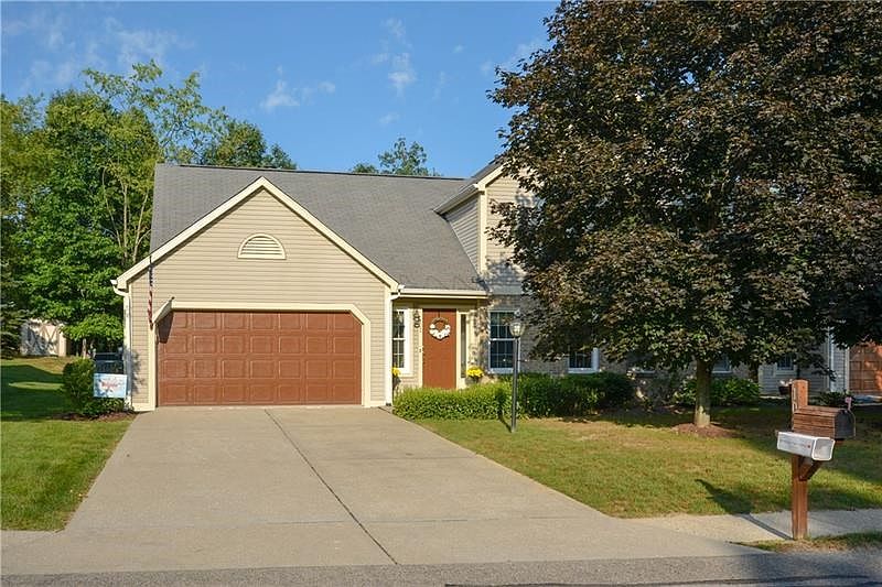 WELCOME TO 102 HAMPSHIRE DRIVE IN SOUTHERN CRANBERRY TOWNSHIP