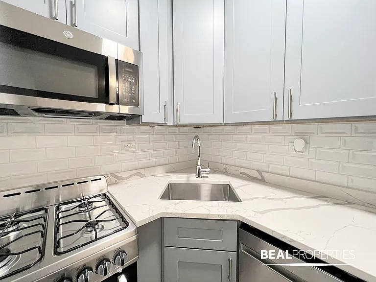505 West Belmont Ave — Photo 46