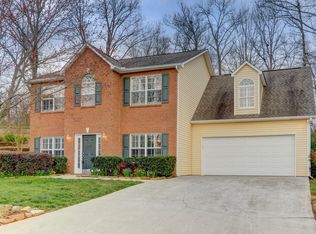 733 Mountain Pass Ln, Knoxville, TN 37923