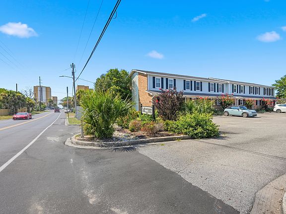 4th image of 405 13th Ave. S #M