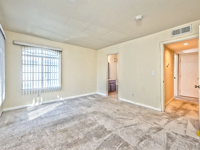 8217 Diamond Star Ct — Photo 12