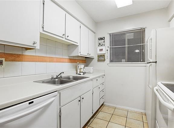 3rd image of 6903 Deatonhill Dr APT 27