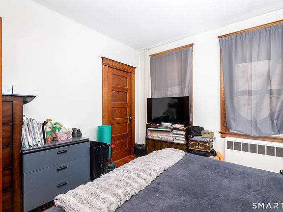 4th image of 28-30 Nesbit Avenue