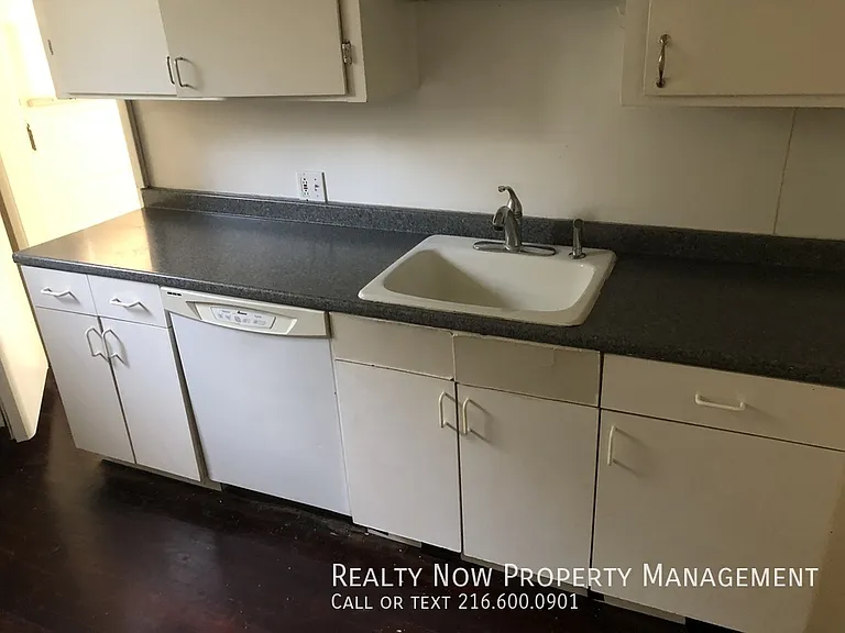 1499 Maple Rd #1499MAPLE1499 — Photo 7