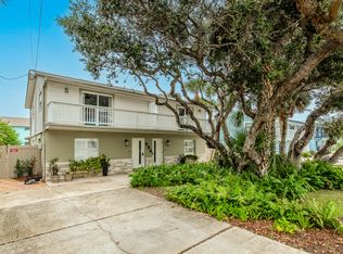 906A Maple St, New Smyrna Beach, FL 32169