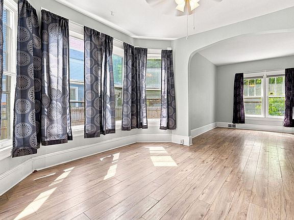 5th image of 2625 2nd Ave S APT 1