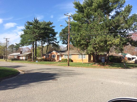 2nd image of 8 Bayberry Dr