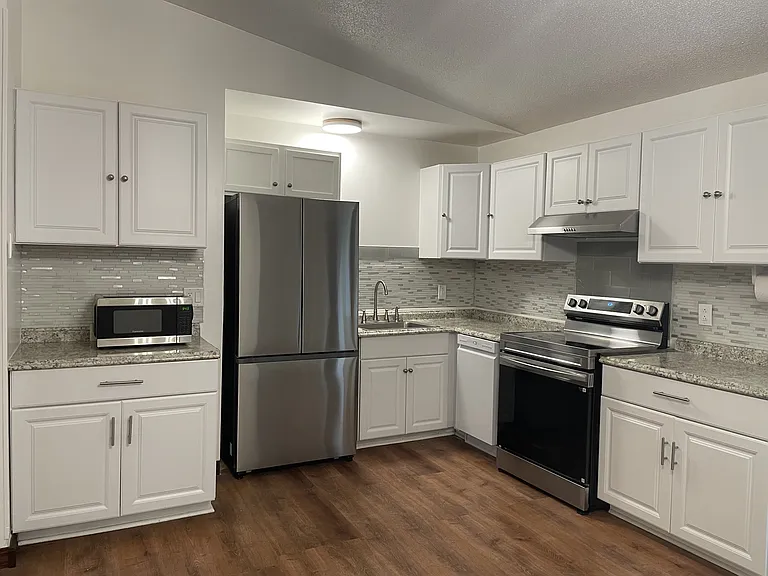 5141 Primrose Ave SE — Photo 7