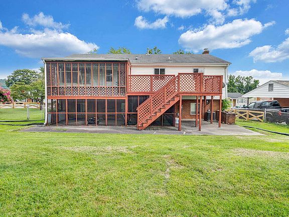 4th image of 504 McGeorge Dr