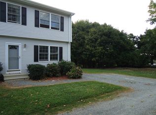 6B Marshall Ln, Middletown, RI 02842