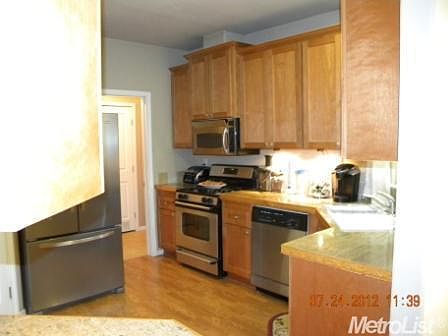 3rd image of 5250 Hilltop Dr