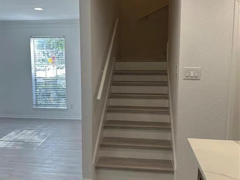 14401 Misty Meadow Ln — Photo 12