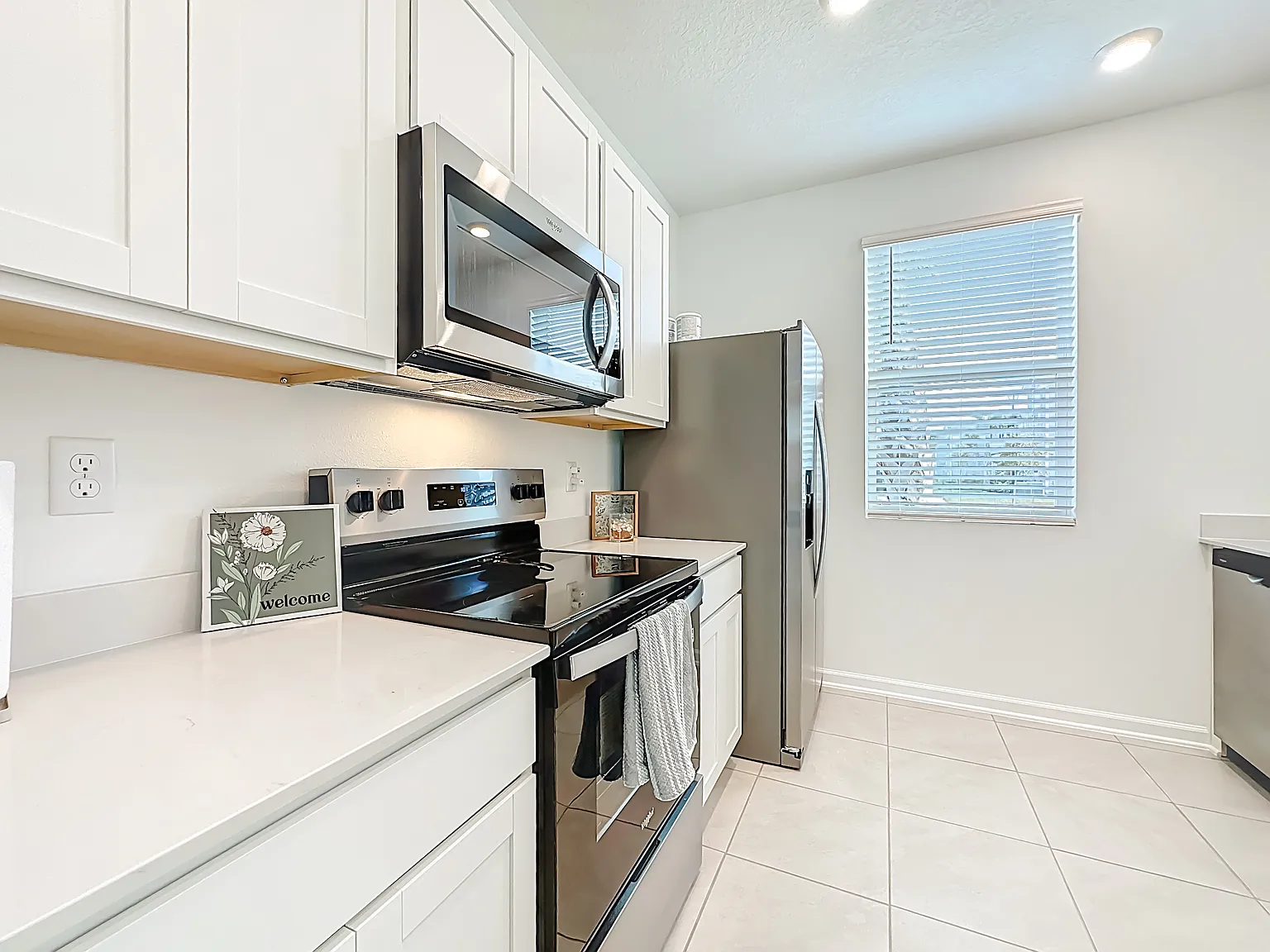 53 Palmones St — Photo 4