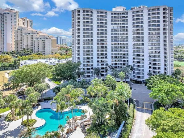 3300 NE 191st St #Lp03, Aventura, FL 33180