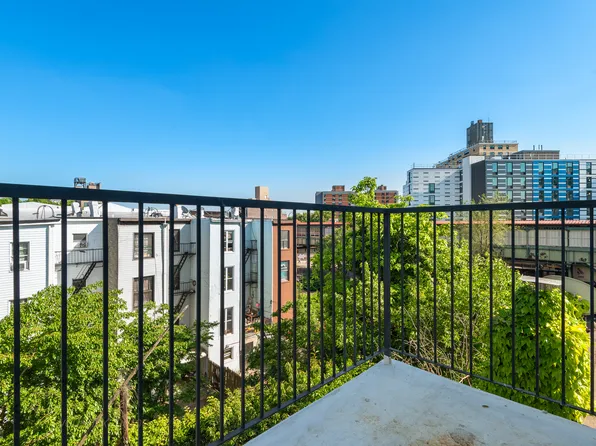 1038 Jefferson Avenue image 9 of 22