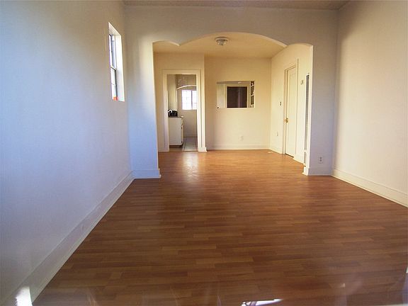 3rd image of 1116 N Alma Ave