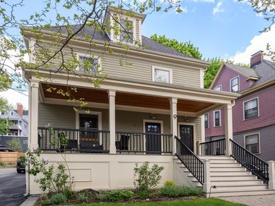 9 Bartlett Cres #1, Brookline, MA, 02446