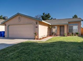 707 W Parkway Dr, Porterville, CA 93257