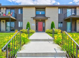 8 Denise Dr #240, Latham, NY 12110