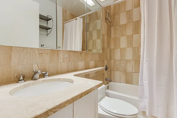 Rented by RES New York | media 18