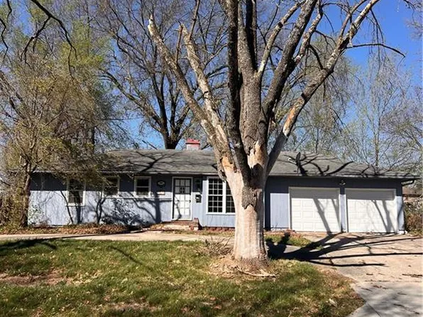 13624 Parker Ave, Grandview, MO 64030