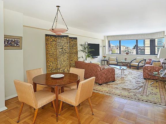 2nd image of 120 E 81st St APT 10E
