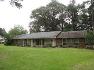 2002 N Dudney Rd, Magnolia, AR 71753