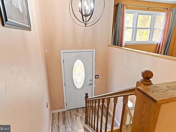 3rd image of 4831 Charles Rd