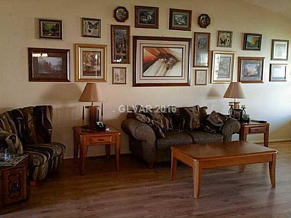 2nd image of 451 Wickenburg St