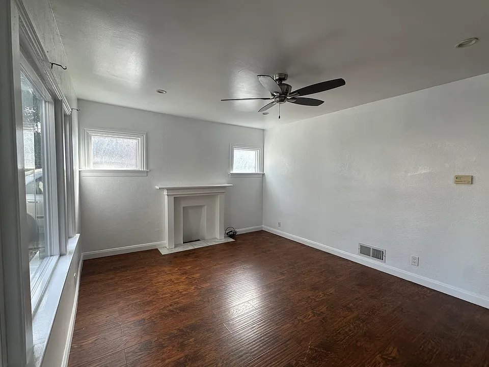 1616 19th Ave