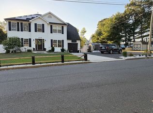 209 Gilford Ave, Island Heights, NJ 08732