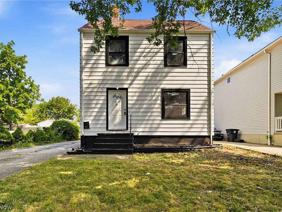1st image of 12904 Brookfield Ave