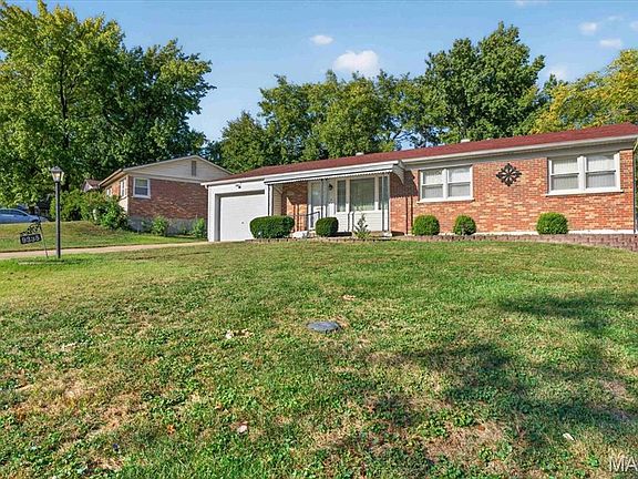 3rd image of 9335 Forman Rd