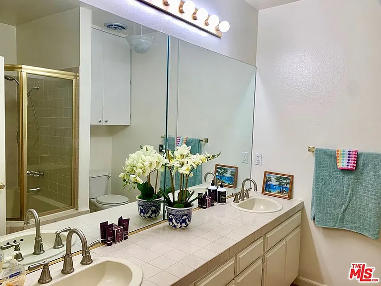 4189 Vineland Ave #109 — Photo 19