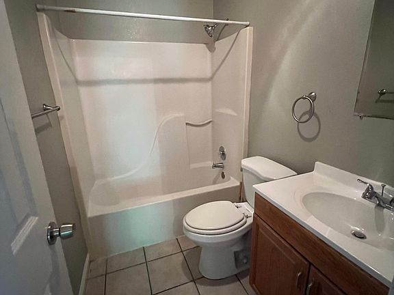 4th image of 7327 Bellefontaine Ave #B