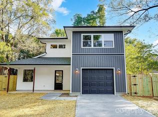 6615 Rockwell Blvd, Charlotte, NC 28269