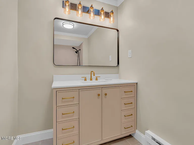 168 Amberly Dr #D — Photo 19