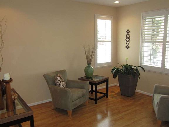 2nd image of 14 Villa St