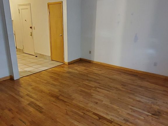 2nd image of 172 W 81st St APT 1A