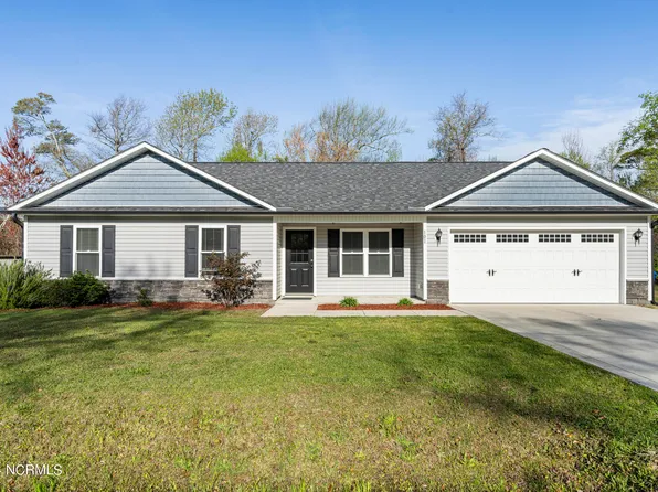 101 Grangers Court, Sneads Ferry, NC 28460
