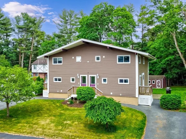 3 Robinlea Cir, Woburn, MA 01801