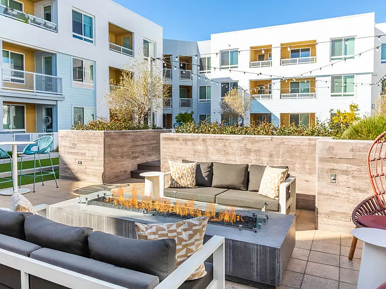 Bevel Apartments — Photo 35