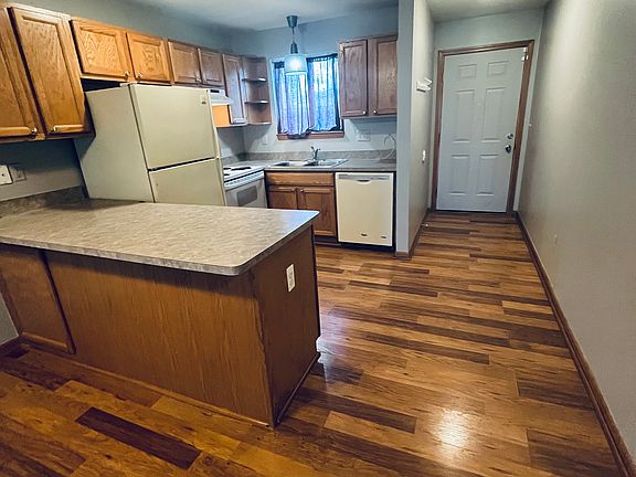 2nd image of 30158 Wedgewood Cir