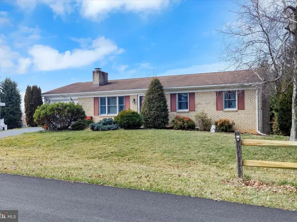 11912 Rainbow Ave, Smithsburg, MD 21783