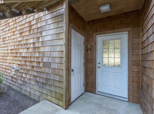 425 Shell Ave #3, Depoe Bay, OR 97341