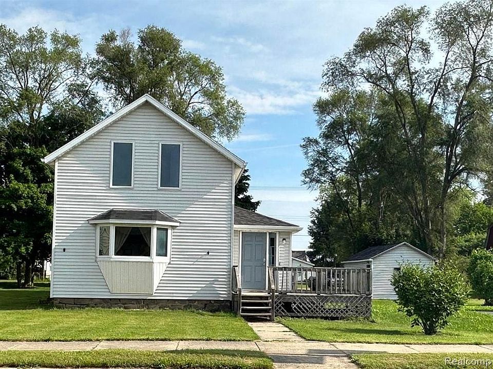 2167 E Main St, Ubly, MI 48475 MLS 20240039430 Zillow