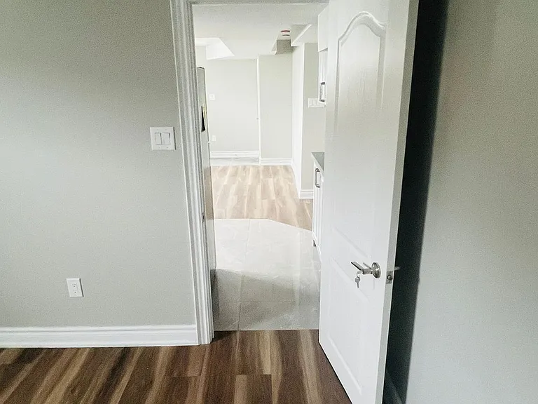 1808 Castlepoint Dr #BASEMENT — Photo 7