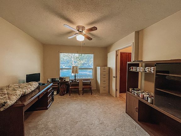 2nd image of 2008 Baywood Dr
